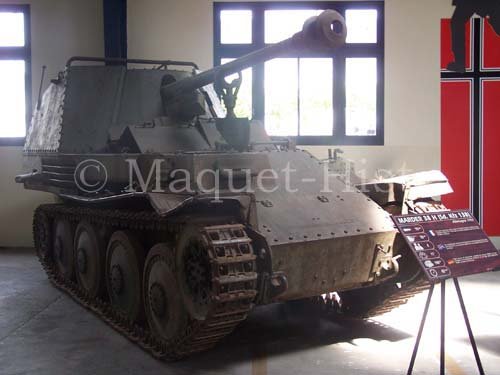 Photo-301 Marder III 38(t) 76.2 (r) : Saumur 2006